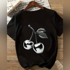 T-Shirt Fun Black with Silver Cherry Graphic Women's XL